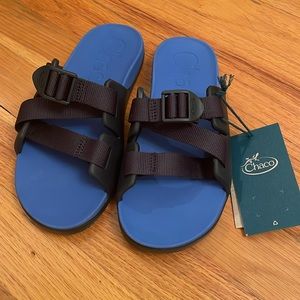 Chaco Chillos Slide Sandals. Boys Size 4. Blue/Black. Arch Support. NWT!